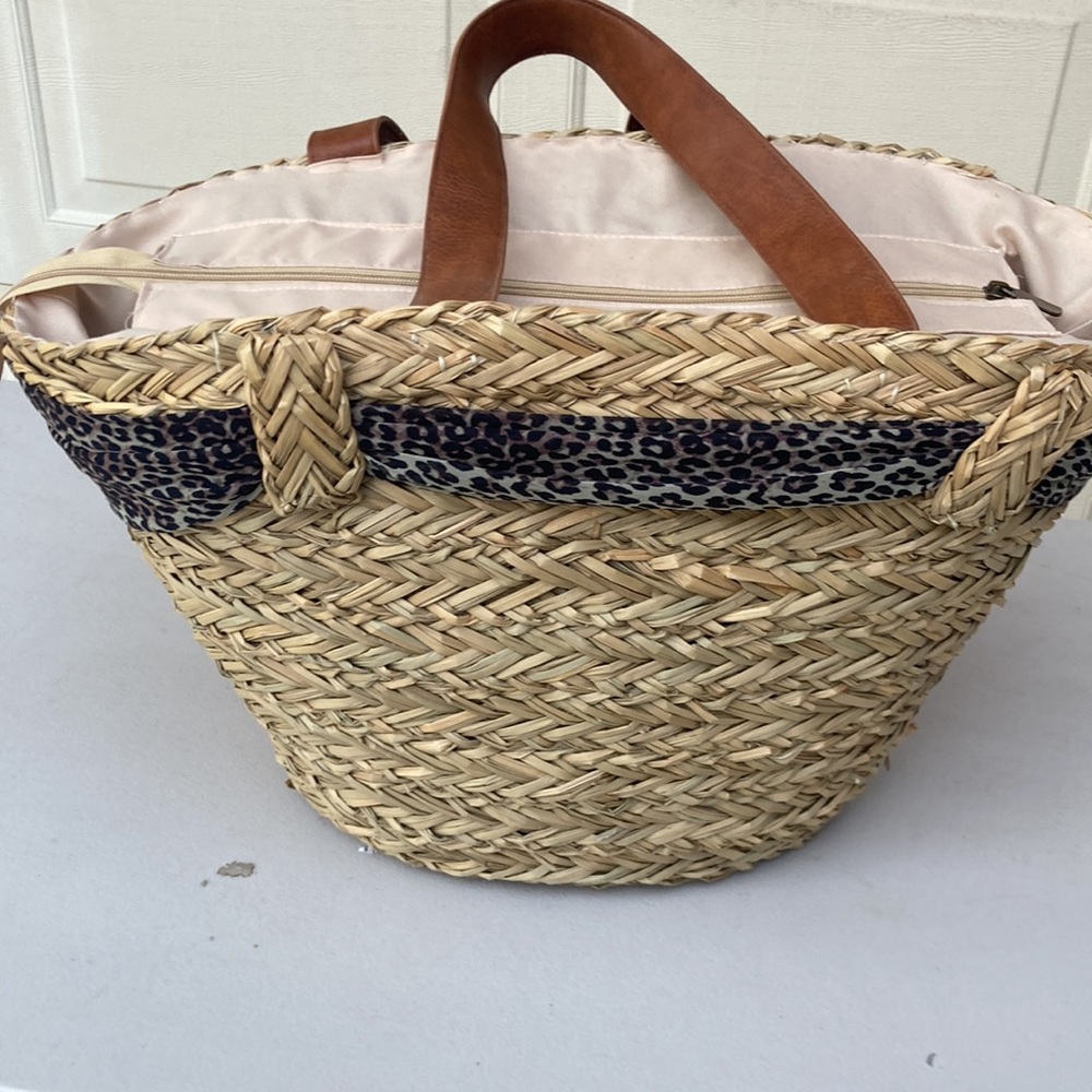 Sun “N” Sand Shoulder Tote - Picture 6 of 13